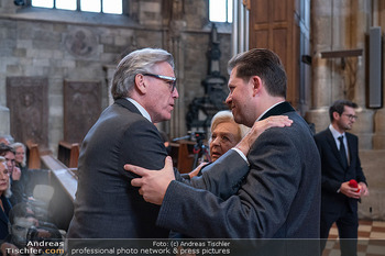 Trauerzeremonie Harald Serafin - Stephansdom, Wien - Mi 08.10.2025 - Thomas HAMPSON, Ingeborg und Daniel SERAFIN60