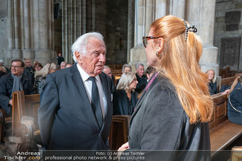 Trauerzeremonie Harald Serafin - Stephansdom, Wien - Mi 08.10.2025 - Ioan HOLENDER, Martina SERAFIN100