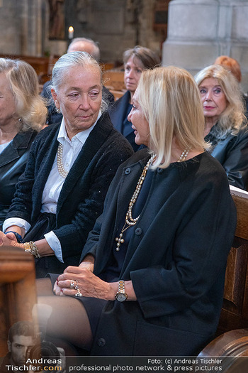 Trauerzeremonie Harald Serafin - Stephansdom, Wien - Mi 08.10.2025 - Agens HUSSLEIN, Ingrid FLICK105