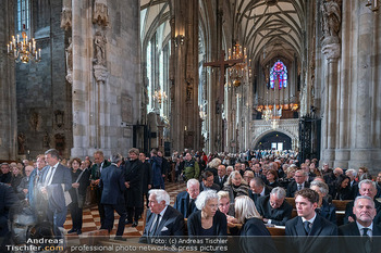 Trauerzeremonie Harald Serafin - Stephansdom, Wien - Mi 08.10.2025 - Trauergäste125