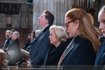 Trauerzeremonie Harald Serafin - Stephansdom, Wien - Mi 08.10.2025 - Familie Ingeborg SERAFIN mit Sohn Daniel und Tochter Martina142