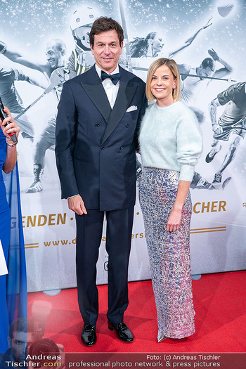 Lotterien Sporthilfe Gala - Stadthalle, Wien - Mi 08.10.2025 - Toto WOLFF mit Ehefrau Susie WOLFF55