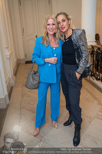 United Kids Gala - Faces of Vienna - The Node Galerie, Wien - Do 09.10.2025 - Lilian KLEBOW, Johanna SETZER24
