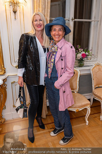 United Kids Gala - Faces of Vienna - The Node Galerie, Wien - Do 09.10.2025 - Timna BRAUER, Claudia STÖCKL32