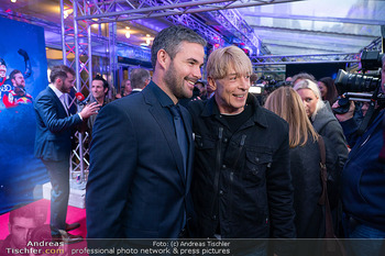 Kinopremiere ´Downhill Skiers´ - Gartenbaukino Wien - Mo 13.10.2025 - Vincent KRIECHMAYR, Dominic HEINZL44