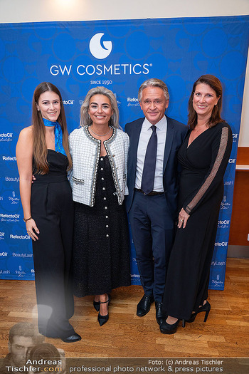 GW Cosmetics Charity Gala - Wiener Konzerthaus, Wien - Mi 15.10.2025 - Familie Peter, Dagmar und Conny WESTENTHALER, Amra DEISENHAMMER50