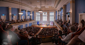 GW Cosmetics Charity Gala - Wiener Konzerthaus, Wien - Mi 15.10.2025 - Konzertsaal mit Publikum, Gäste, Zuschauer, Zuhörer106