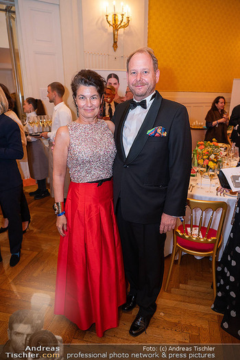 GW Cosmetics Charity Gala - Wiener Konzerthaus, Wien - Mi 15.10.2025 - Niki und Sandra KLINGOHR144