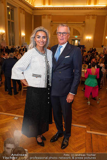 GW Cosmetics Charity Gala - Wiener Konzerthaus, Wien - Mi 15.10.2025 - Amra und Rainer DEISENHAMMER176