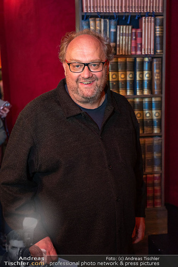 Simpl Revue ´Märchen ohne Ende´ - Kabarett Simpl, Wien - Do 16.10.2025 - Günther LAINER (Portrait)17