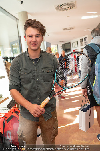 Rado Promis gegen Profis Tennis - Colo - So 19.10.2025 - Chris STEGER11