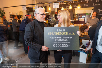 Scheckübergabe - Neunerhaus Cafe - Mo 20.10.2025 - Wolfgang ROSAM, Daniela UNTERHOLZNER4