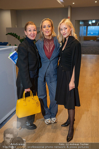 Lizz Görgl Buchpräsentation - Raiffeisengebäude, Wien - Di 21.10.2025 - Lilian KLEBOW, Valerie HUBER, Imma BAUMGARTNER18