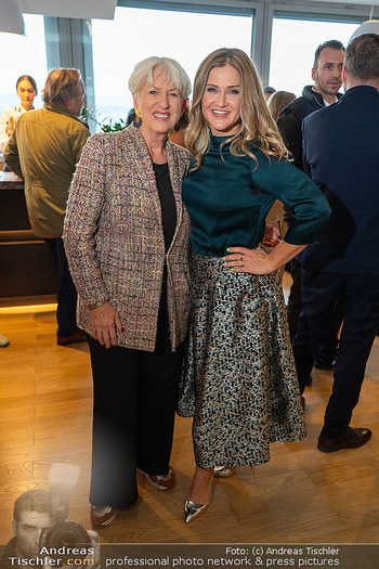 Lizz Görgl Buchpräsentation - Raiffeisengebäude, Wien - Di 21.10.2025 - Maria RAUCH-KALLAT, Lizz GÖRGL32