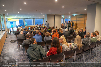 Lizz Görgl Buchpräsentation - Raiffeisengebäude, Wien - Di 21.10.2025 - 41