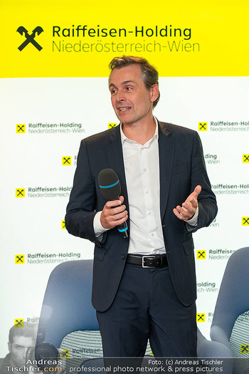 Lizz Görgl Buchpräsentation - Raiffeisengebäude, Wien - Di 21.10.2025 - Martin HAUER49