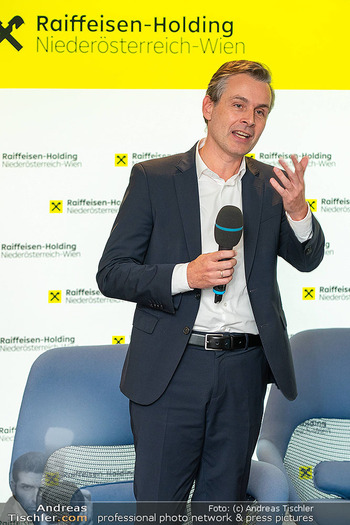 Lizz Görgl Buchpräsentation - Raiffeisengebäude, Wien - Di 21.10.2025 - Martin HAUER50