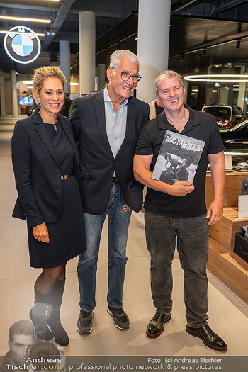 Manfred Baumann Buchpräsentation - BMW Wien Heiligenstadt - Di 21.10.2025 - Sky DU MONT, Julia SCHÜTZE, Manfred BAUMANN45