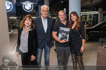 Manfred Baumann Buchpräsentation - BMW Wien Heiligenstadt - Di 21.10.2025 - Sky DU MONT, Anja KRUSE, Manfred und Nelly BAUMANN57