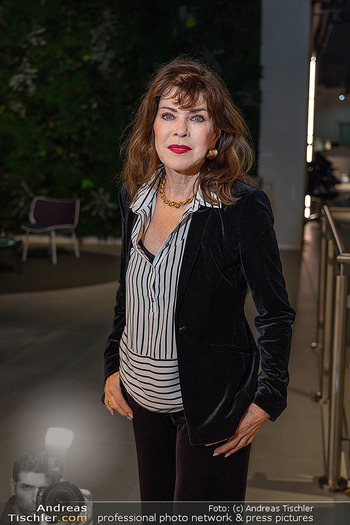 Manfred Baumann Buchpräsentation - BMW Wien Heiligenstadt - Di 21.10.2025 - Anja KRUSE (Portrait)58