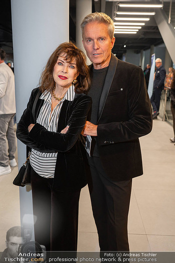 Manfred Baumann Buchpräsentation - BMW Wien Heiligenstadt - Di 21.10.2025 - Anja KRUSE, Alfons HAIDER65