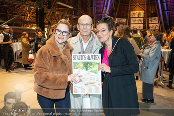 Segnung Staud´s Adventkalender - Stephansdom Dachboden, Wien - Mi 22.10.2025 - Barbara HELFGOTT, Kurt MANN mit Freundin Renata42