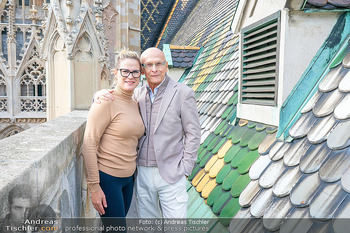 Segnung Staud´s Adventkalender - Stephansdom Dachboden, Wien - Mi 22.10.2025 - Kurt MANN mit Freundin Renata60