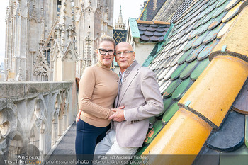 Segnung Staud´s Adventkalender - Stephansdom Dachboden, Wien - Mi 22.10.2025 - Kurt MANN mit Freundin Renata63