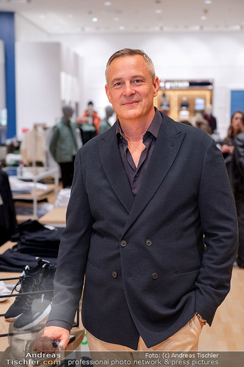 Fashion Night - Peek & Cloppenburg - Mi 22.10.2025 - Peter CZSERNY (Portrait)19