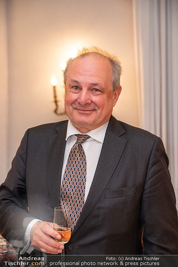 Sektempfang Birgit Sarata - Privatwohnung, Wien - Mo 27.10.2025 - Franz PATAY (Portrait)8