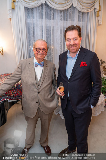 Sektempfang Birgit Sarata - Privatwohnung, Wien - Mo 27.10.2025 - Hans Peter SPAK, Daniel SERAFIN12