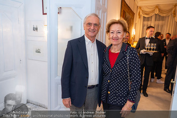 Sektempfang Birgit Sarata - Privatwohnung, Wien - Mo 27.10.2025 - Karl und Johanna KOLARIK38