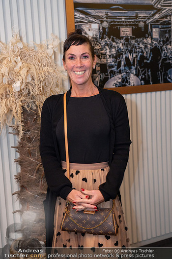 Premiere Nina Hartmann ´Good Weibrations´ - CasaNova, Wien - Di 28.10.2025 - Adriana ZARTL (Portrait)15