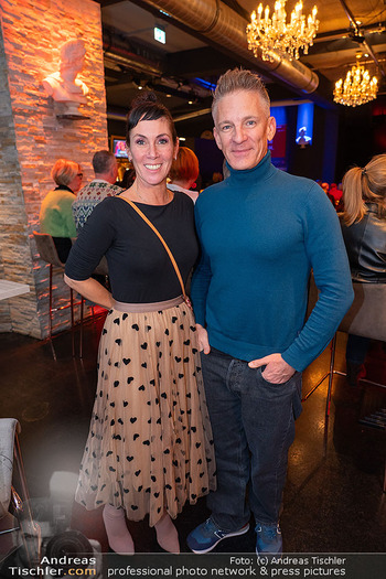 Premiere Nina Hartmann ´Good Weibrations´ - CasaNova, Wien - Di 28.10.2025 - Adriana ZARTL, Andi KNOLL25