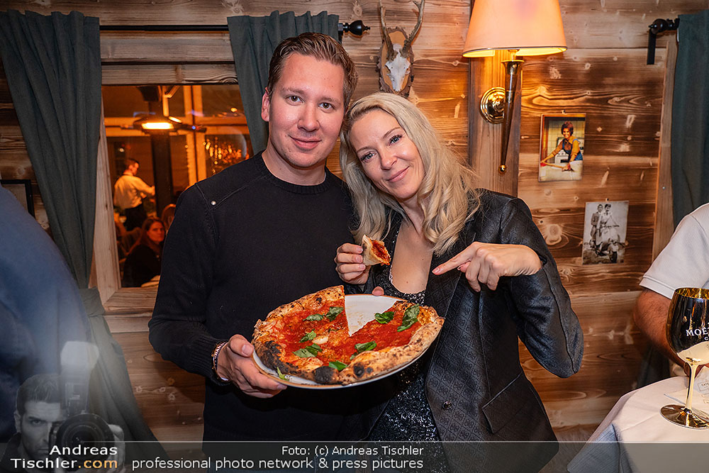 Winter Chalet Opening - 2025-10-30 - Regina Margherita, Wien