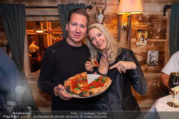 Winter Chalet Opening - Regina Margherita, Wien - Do 30.10.2025 - Clemens TRISCHLER, Simone LUGNER1