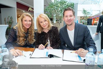 Miss und Mister Austria Casting - Auhof Center, Wien - Sa 08.11.2025 - Kerstin RIGGER, Clemens TRISCHLER, Gerda ROGERS15