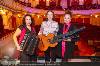 Klassik Klang PK - Stadttheater Berndorf - Mi 12.11.2025 - Marie-Theres STICKLER, Maria STIPPICH, Tini KAINRATH6