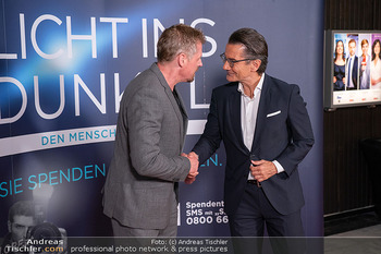 Licht ins Dunkel Gala - ORF Zentrum, Wien - Fr 14.11.2025 - Martin GRUPER, Roland WEIßMANN73