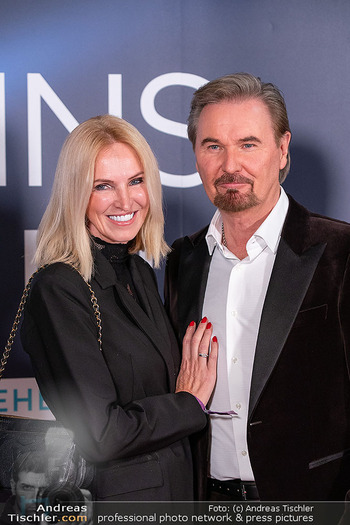 Licht ins Dunkel Gala - ORF Zentrum, Wien - Fr 14.11.2025 - Nik P. mit Ehefrau Karin PRESNIK118