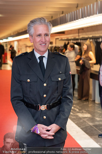 Licht ins Dunkel Gala - ORF Zentrum, Wien - Fr 14.11.2025 - Johann-Philipp SPIEGELFELD (Portrait)170