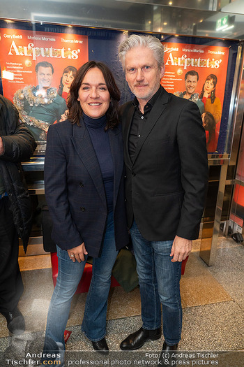 Kinopremiere ´Aufputzt is´´ - Gartenbaukino Wien - Mo 17.11.2025 - Eva PÖLZL mit Freund Alfred REINPRECHT4