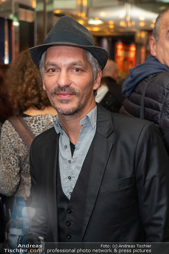 Kinopremiere ´Aufputzt is´´ - Gartenbaukino Wien - Mo 17.11.2025 - Faris RAHOMA (Portrait)41