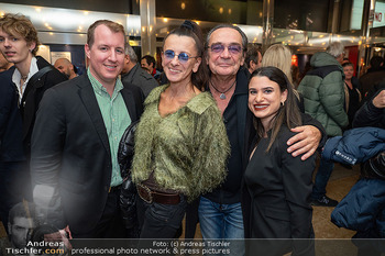 Kinopremiere ´Aufputzt is´´ - Gartenbaukino Wien - Mo 17.11.2025 - Familie Christian KOLONOVITS, Brigitte JUST, Juliette KHALIL, Do48