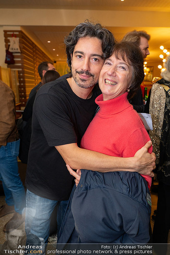 Kinopremiere ´Aufputzt is´´ - Gartenbaukino Wien - Mo 17.11.2025 - Stefano BERNARDIN mit Mutter Piera62