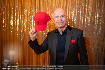 Pro Juventute Charity - Congress Center Casino Baden - Di 18.11.2025 - Heribert KASPER (mit Glatze vor OP, ohne Kappe, Portrait)24