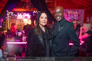 Adi Weiss 50. Geburtstag - Prater Alm, Wien - Sa 22.11.2025 - Natascha OCHSENKNECHT, Bruce DARNELL51