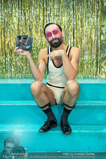 Tom Neuwirth und LuziWuzi Jubiläum - Rabenhof Theater, Wien - Di 25.11.2025 - Tom NEUWIRTH (Conchita WURST)6