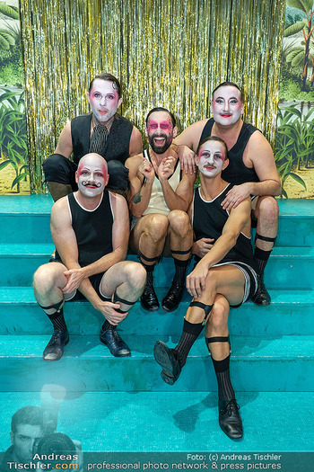 Tom Neuwirth und LuziWuzi Jubiläum - Rabenhof Theater, Wien - Di 25.11.2025 - Tom NEUWIRTH, Kyrre KVAM mit Ensemble11