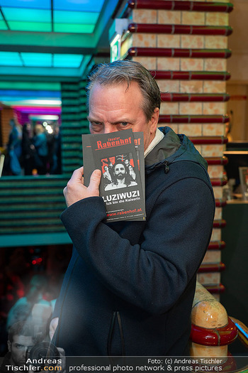 Tom Neuwirth und LuziWuzi Jubiläum - Rabenhof Theater, Wien - Di 25.11.2025 - Robert PALFRADER (Portrait)25